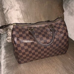 **donated**Speedy 35 Louis Vuitton **Authentic**